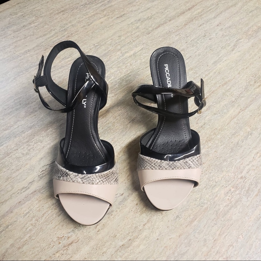 Piccadilly sandals